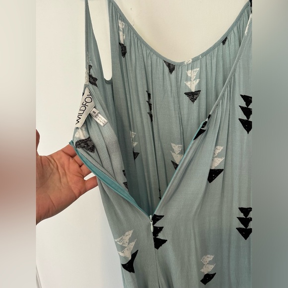 Wildfox light blue loose fit arrow print low back wide-leg jumpsuit - size S - Picture 8 of 12